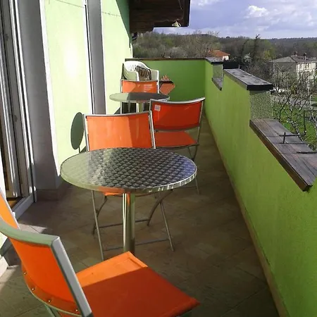 Hostel Ociski Raj