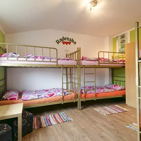 Hostel Ociski Raj Kozina