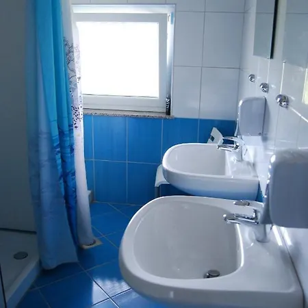 Ociski Raj Hostel